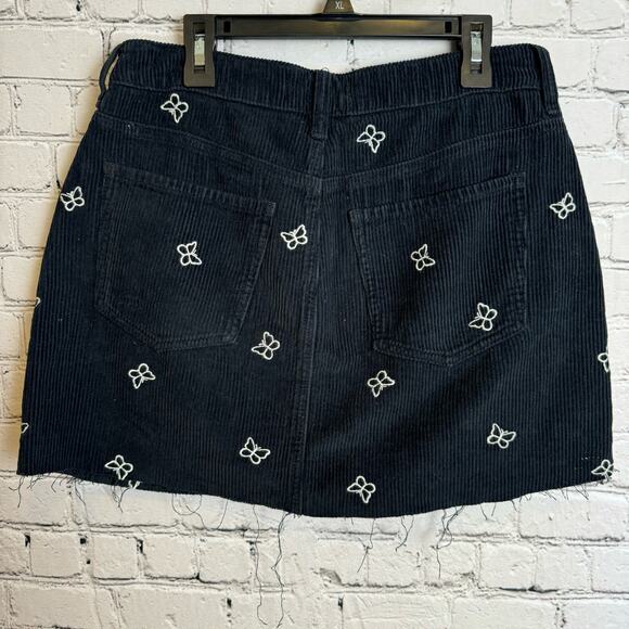 PacSun Mini‎ Skirt Corduroy Butterflies Size Small/28 - Picture 2 of 7
